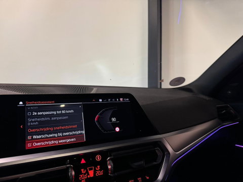 BMW 3-serie 330e M-PAKKET PANO KEYLESS CAM
