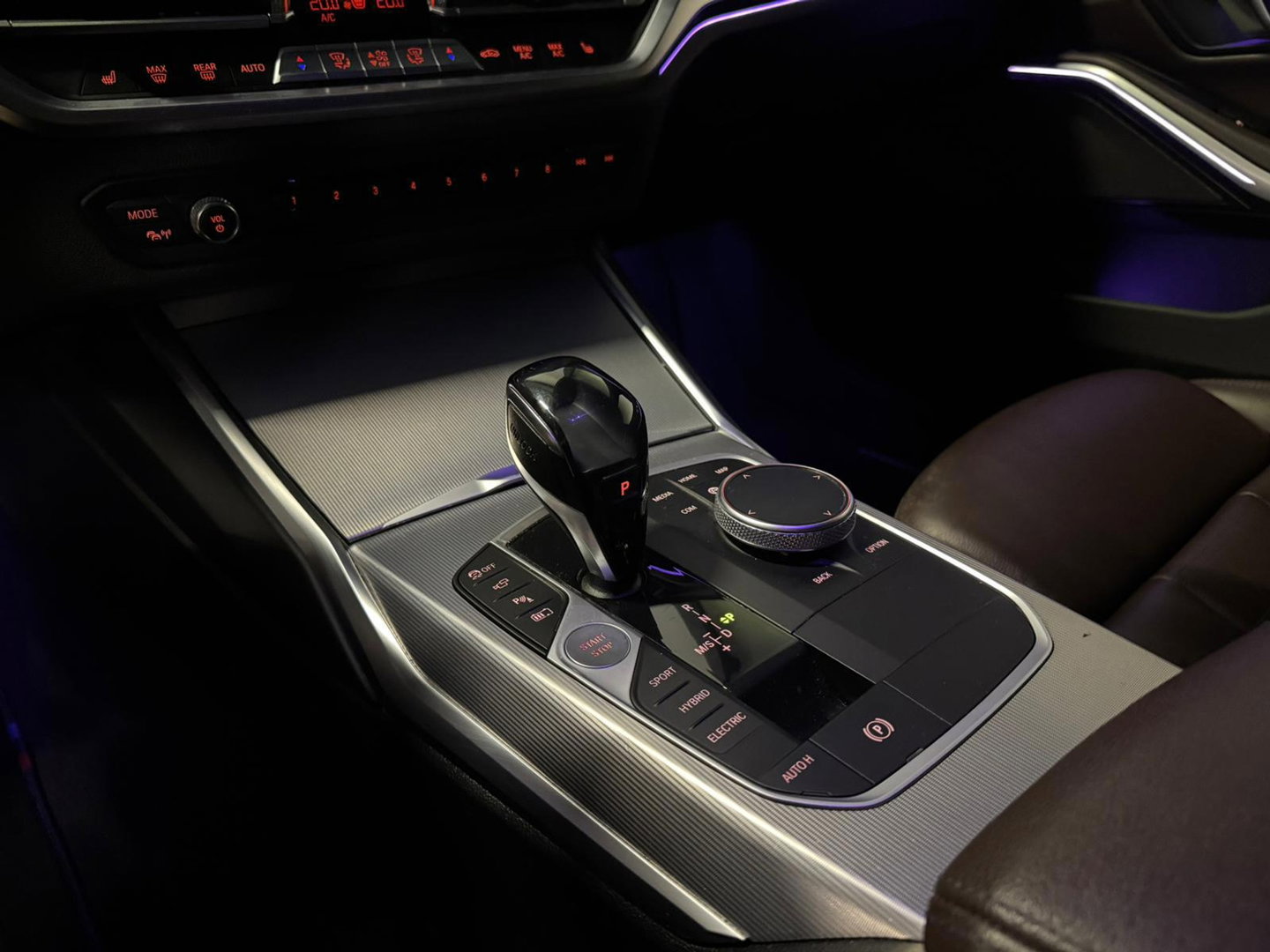 BMW 3-serie 330e M-PAKKET PANO KEYLESS CAM