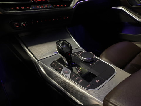 BMW 3-serie 330e M-PAKKET PANO KEYLESS CAM