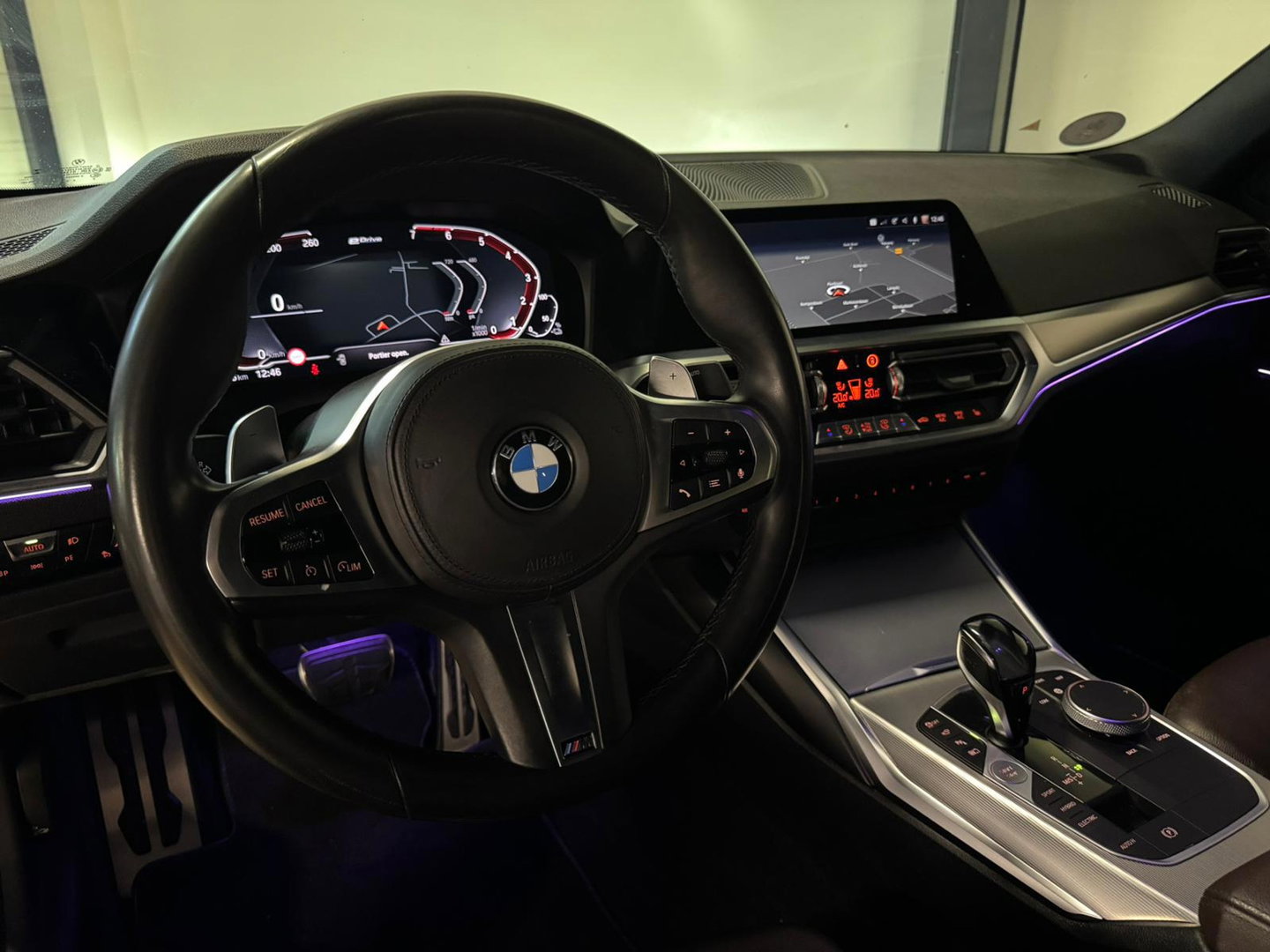 BMW 3-serie 330e M-PAKKET PANO KEYLESS CAM