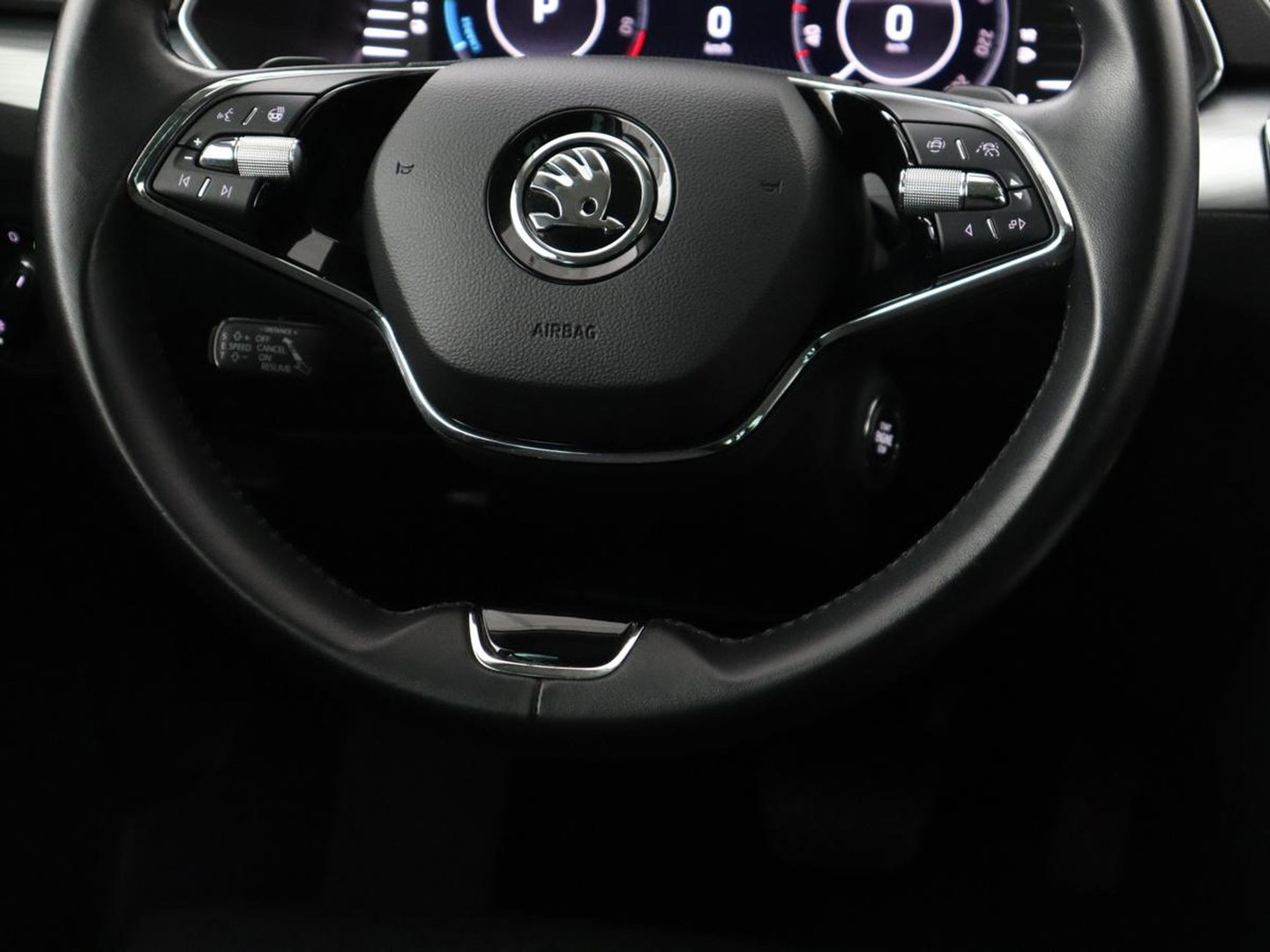 Škoda Superb 1.4 TSI iV Business Edition | SOH 92,3% | Stoelverwarming | Virtual Cockpit | Adaptive cruise | Camera | Carplay | Navigatie | Full LED | Parkeerhulp | PHEV | Plug In
