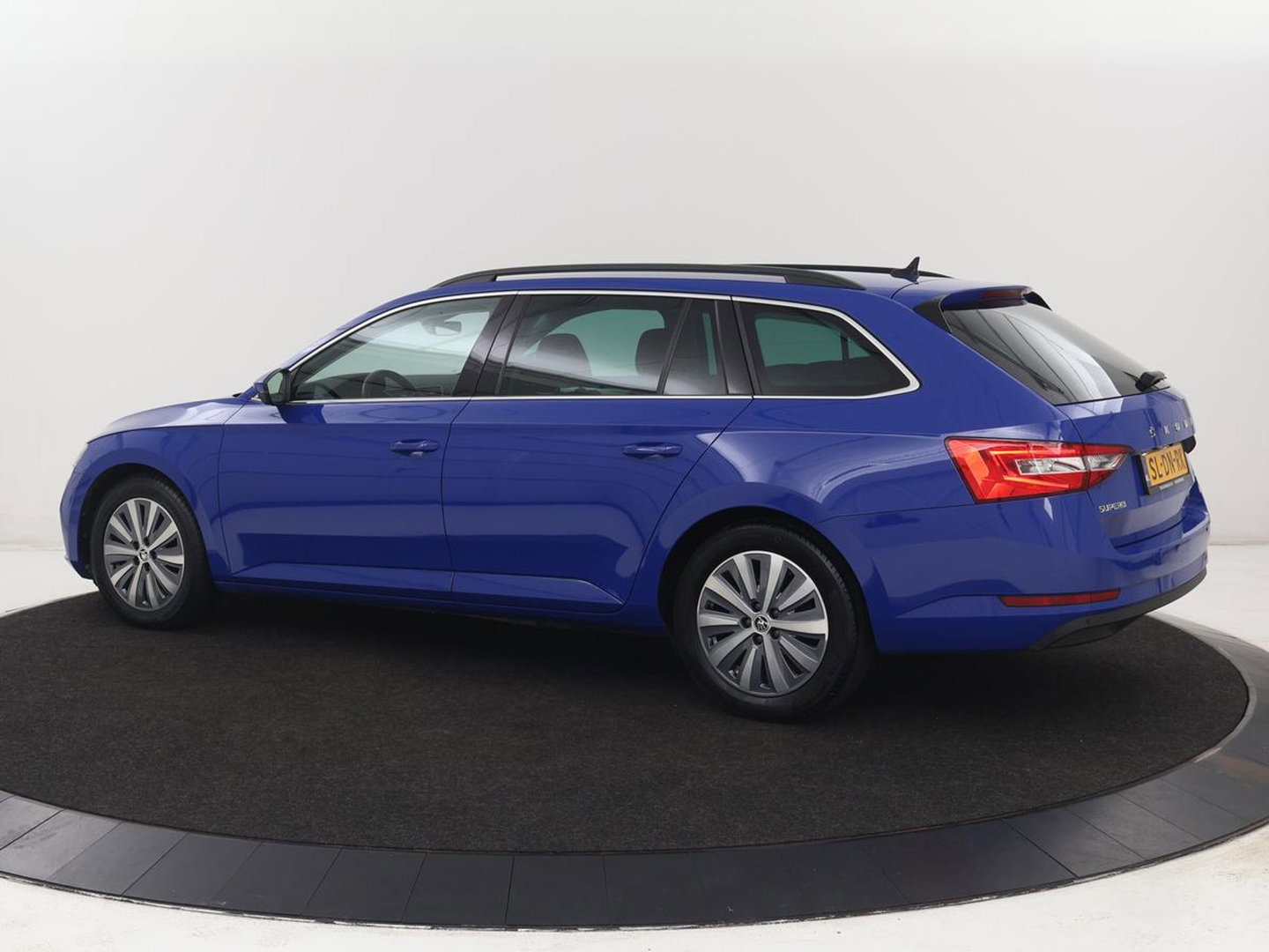 Škoda Superb 1.4 TSI iV Business Edition | SOH 92,3% | Stoelverwarming | Virtual Cockpit | Adaptive cruise | Camera | Carplay | Navigatie | Full LED | Parkeerhulp | PHEV | Plug In