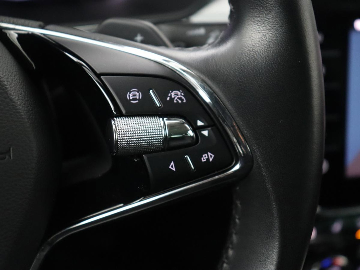 Škoda Superb 1.4 TSI iV Business Edition | SOH 92,3% | Stoelverwarming | Virtual Cockpit | Adaptive cruise | Camera | Carplay | Navigatie | Full LED | Parkeerhulp | PHEV | Plug In