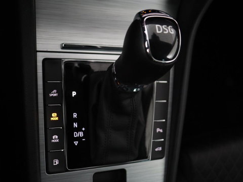 Škoda Superb 1.4 TSI iV Business Edition | SOH 92,3% | Stoelverwarming | Virtual Cockpit | Adaptive cruise | Camera | Carplay | Navigatie | Full LED | Parkeerhulp | PHEV | Plug In