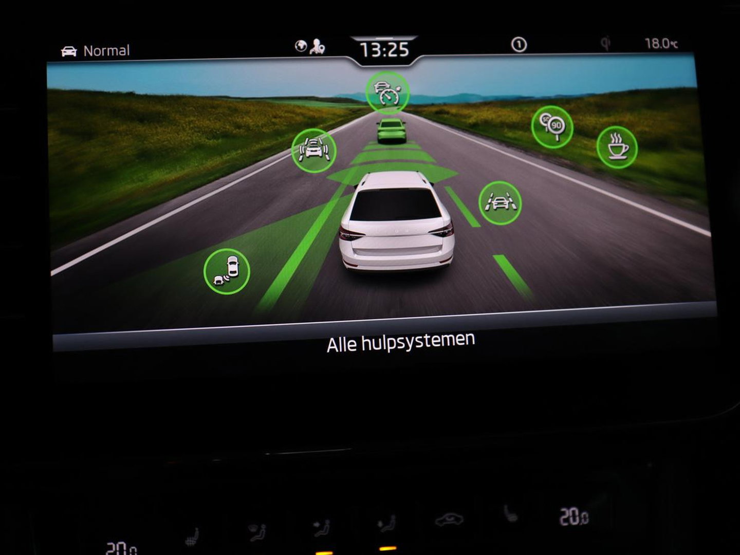 Škoda Superb 1.4 TSI iV Business Edition | SOH 92,3% | Stoelverwarming | Virtual Cockpit | Adaptive cruise | Camera | Carplay | Navigatie | Full LED | Parkeerhulp | PHEV | Plug In