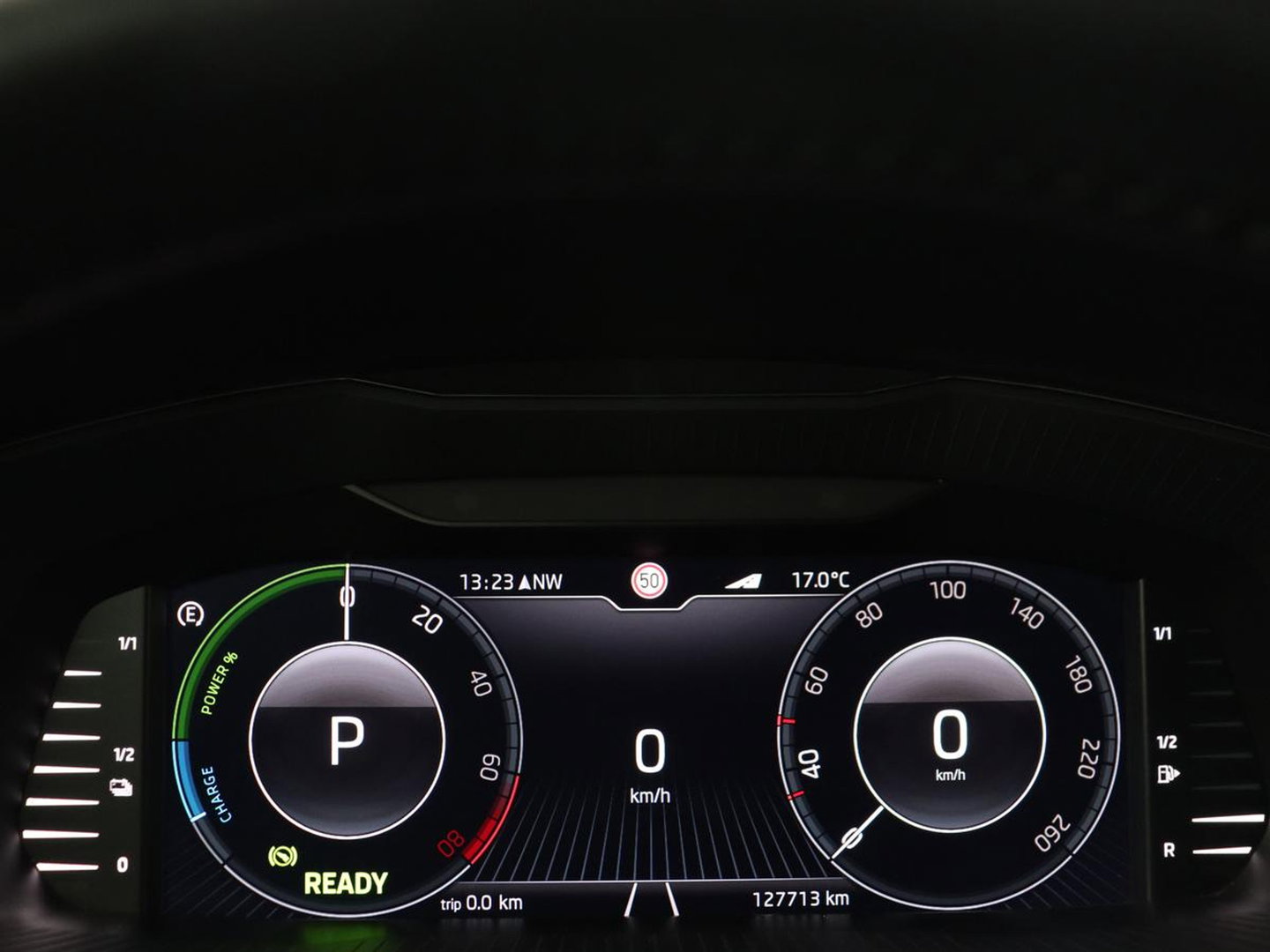 Škoda Superb 1.4 TSI iV Business Edition | SOH 92,3% | Stoelverwarming | Virtual Cockpit | Adaptive cruise | Camera | Carplay | Navigatie | Full LED | Parkeerhulp | PHEV | Plug In