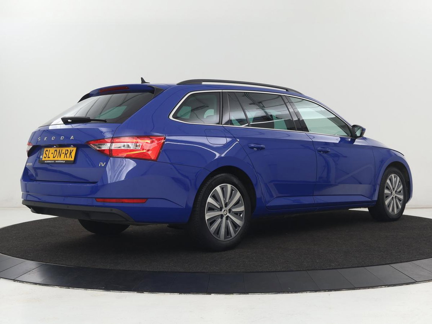 Škoda Superb 1.4 TSI iV Business Edition | SOH 92,3% | Stoelverwarming | Virtual Cockpit | Adaptive cruise | Camera | Carplay | Navigatie | Full LED | Parkeerhulp | PHEV | Plug In