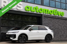 Volkswagen T-Roc - 1.5 eTsi R-Line First Edition | NIEUW MODEL | BTW | CAMERA | ACC | STUURVERWARMING |