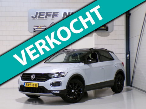 Volkswagen T-Roc 1.0 TSI Style "Origineel NL!" Schuifdak Full-LED Virtual Trekhaak Black-Edition Parkeersensoren Apple-Carplay DAB