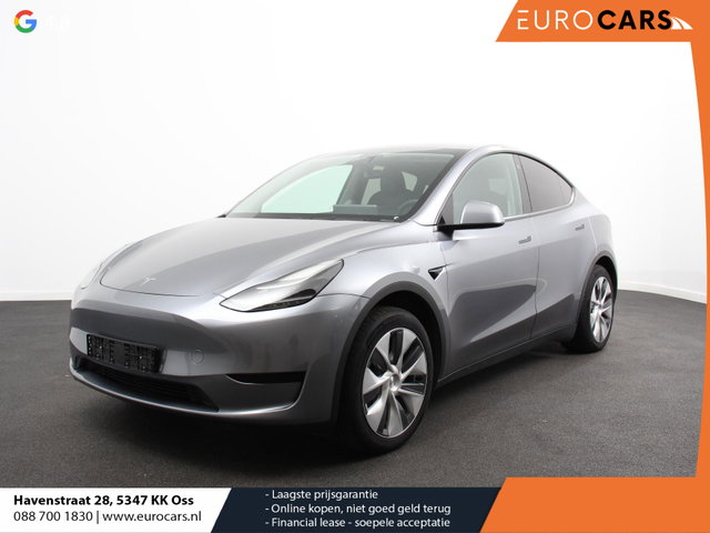 Tesla Model Y - Long Range AWD 75 kWh Climate control Adaptieve cruise control Achteruitrijcamera Panoramadak Keyless Stuurverwarming Stoelverwarming LED Navigatie Parkeersensoren