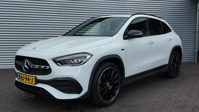 Mercedes-Benz GLA - 250 e Business Solution AMG Limited NIGHT