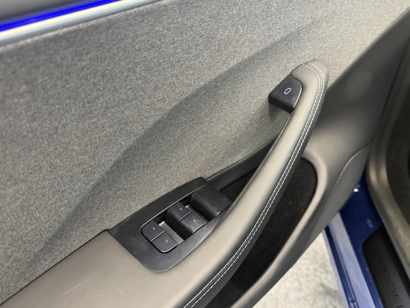 Tesla Model 3 RWD 60 kWh Panoramadak Leder Full-led NAP! 24 Maanden garantie* (Vraag naar de voorwaarden)