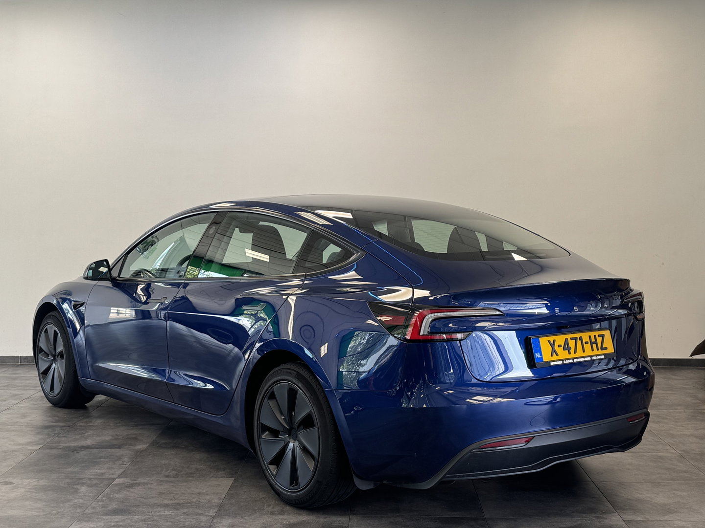 Tesla Model 3 RWD 60 kWh Panoramadak Leder Full-led NAP! 24 Maanden garantie* (Vraag naar de voorwaarden)