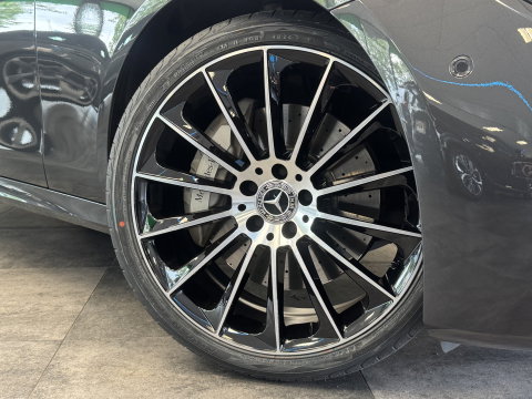Mercedes-Benz E-Klasse 300 e AMG Line PDC ACC Schuifkanteldak 360 Camera 20 inch