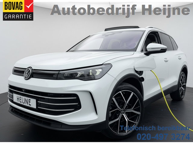 Volkswagen Tiguan - 1.5 204PK eHybrid ELEGANCE SPORT IQ.LIGHT/TREKHAAK/PANORAMADAK