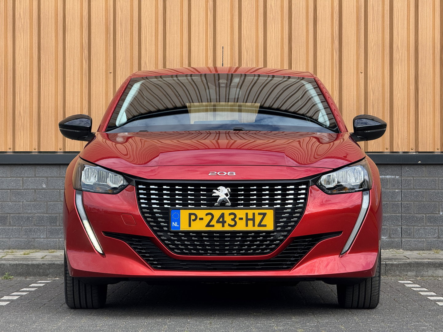Peugeot 208 1.2 PureTech Active Pack | Origineel Nederlands | Apple Carplay | Android Auto | Lane Assist | Cruise Control | DAB | Navigatie |