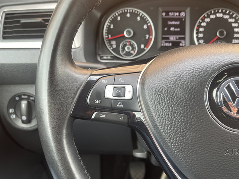 Volkswagen Caddy | Beach | Parkeersensoren | Stoelverwarming | Navigatie | 5 Persoons | Airconditioning | Fietsendrager | Lichtmetaal 16'' |