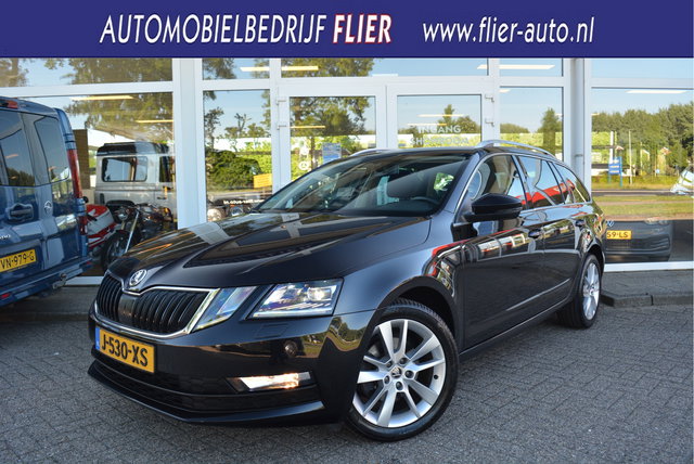 Škoda Octavia - Combi 1.5 150PK TSI Business Edition Plus | Trekhaak | Digi Dash | Adaptive |