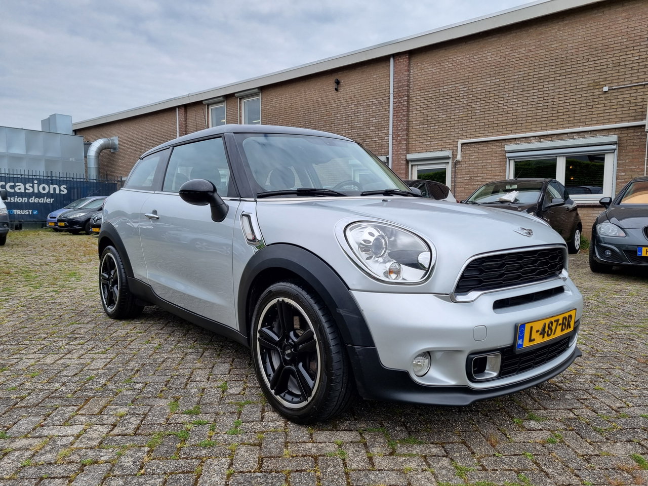 MINI Paceman