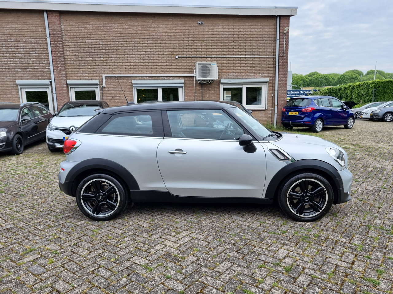 MINI Paceman