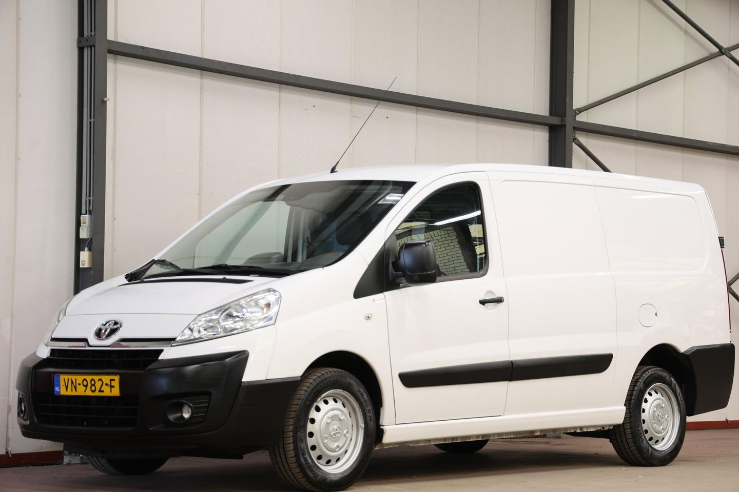 Toyota ProAce 2.0D L2H1 130 PK LANG AIRCO TREKHAAK