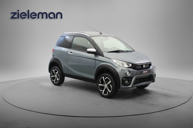 Aixam Crossover - dCi Highline Sport - 2022 - 6.707 Km - Camera, Leer, Parkeersensoren