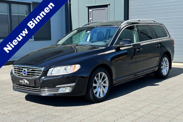 Volvo V70 - 2.0 T5 245pk Nordic+ SCHUIFDAK XENON 2e eig.! NL-auto!
