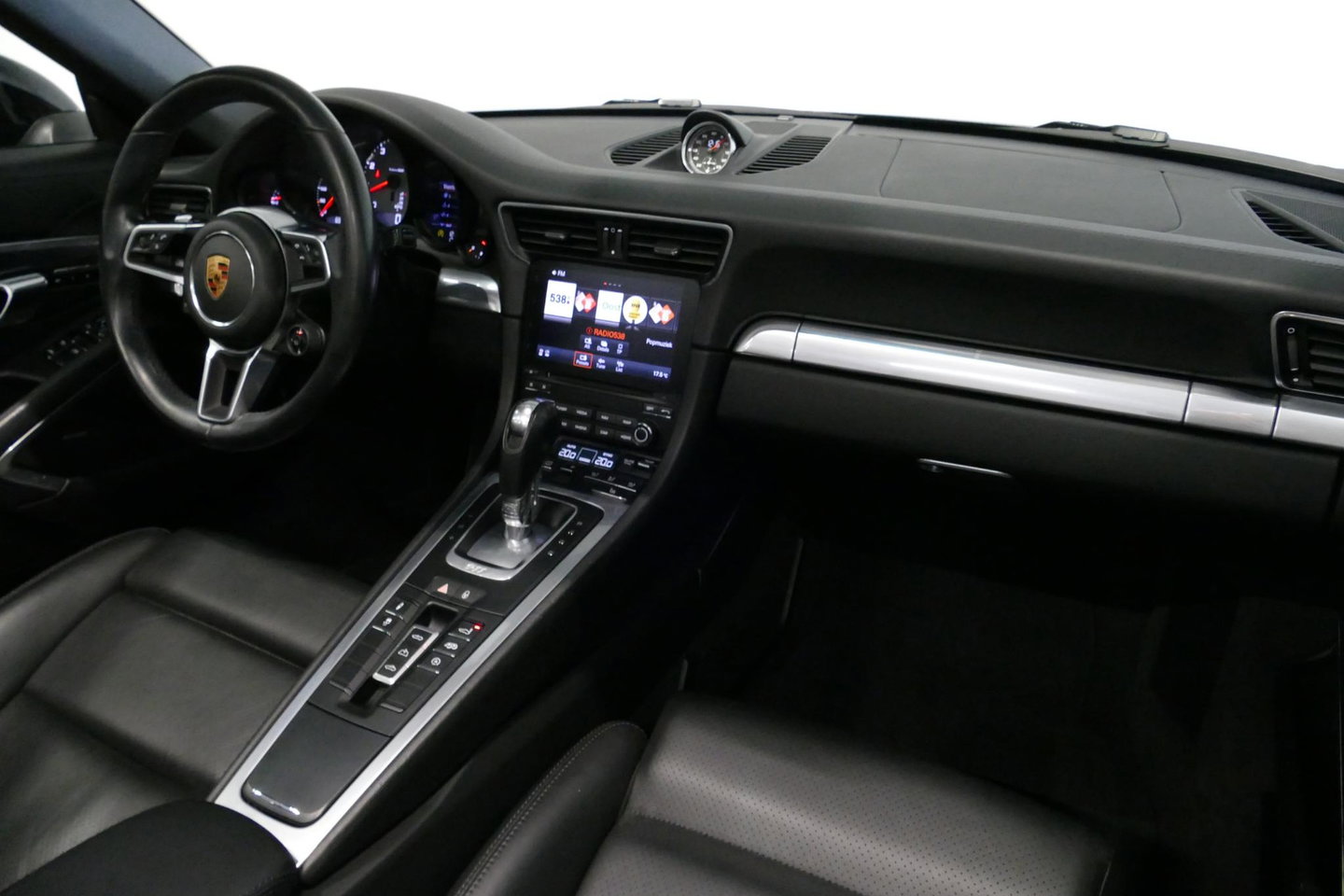 Porsche 911 Cabrio 3.0 Carrera S / Sportuitlaat / Elektr. verstelbare stoelen + memory (14wegs) / PDLS+ / Sport-Chrono Pakket / Stoelverwarming / Apple Carplay / BOSE audio systeem / 21'' LMV / Achteruitrijcamera / Cruise Control