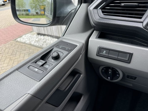 Volkswagen Transporter 2.0 TDI L1H1 Highline DSG Carplay Camera
