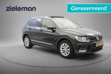 Volkswagen Tiguan - 1.4 TSI Connected Series - Panorama, Carplay, Camera, Massage, Stoelverw. Trekhaak GERESEVEERD!!!