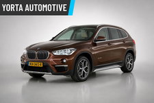 BMW X1 - sDrive20i High Exe NL AUTO|AUTOMAAT|PANO|AFN. HAAK|HUD