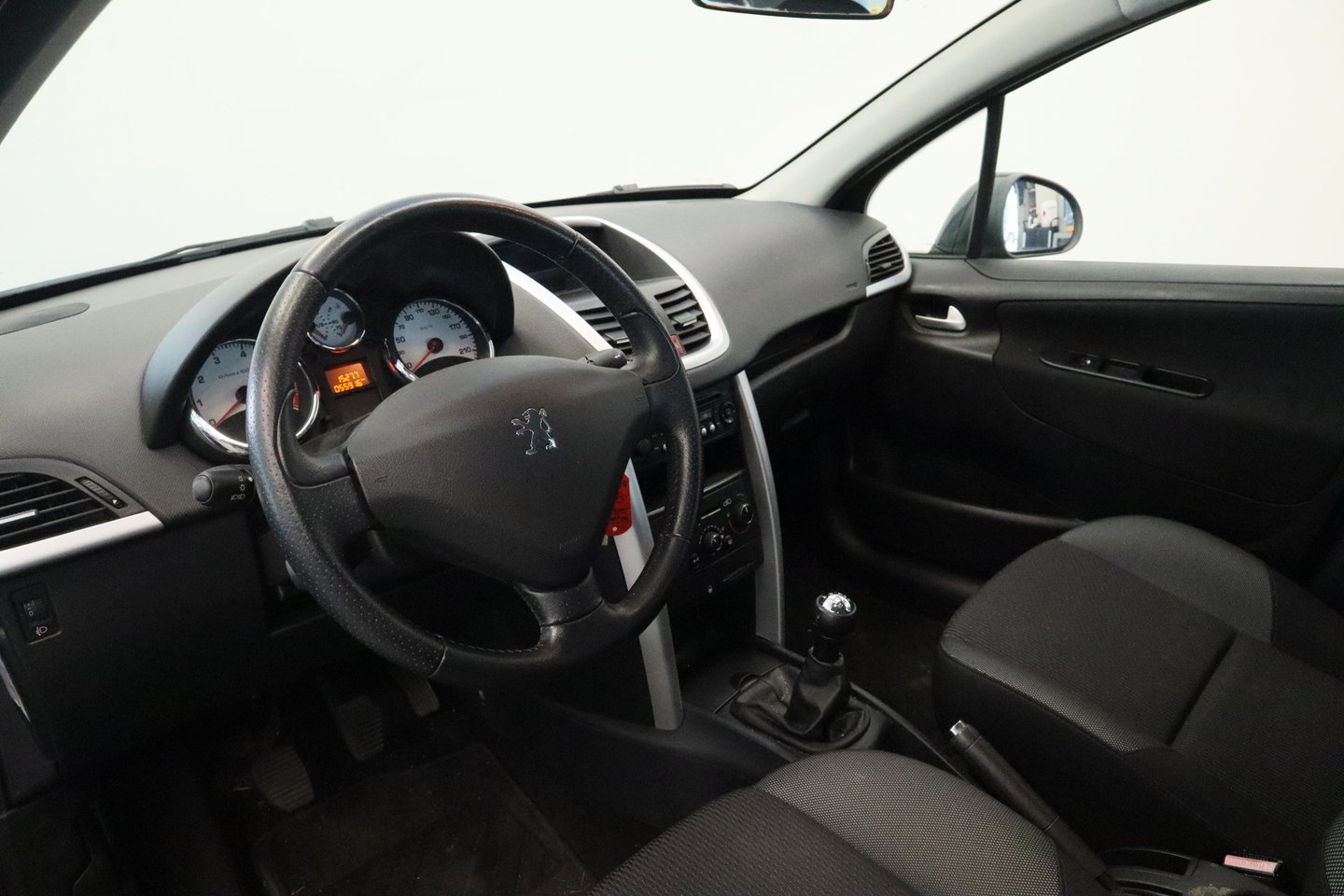 Peugeot 207 1.4 VTi Urban Move Cruise control PDC 55915KM NAP!