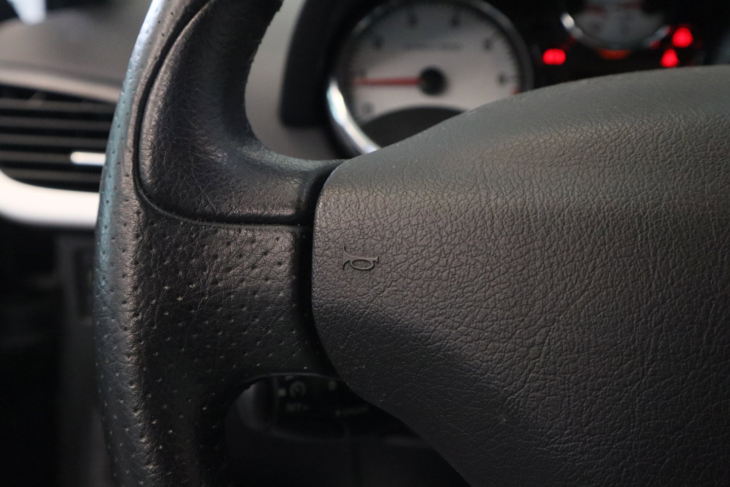 Peugeot 207 1.4 VTi Urban Move Cruise control PDC 55915KM NAP!