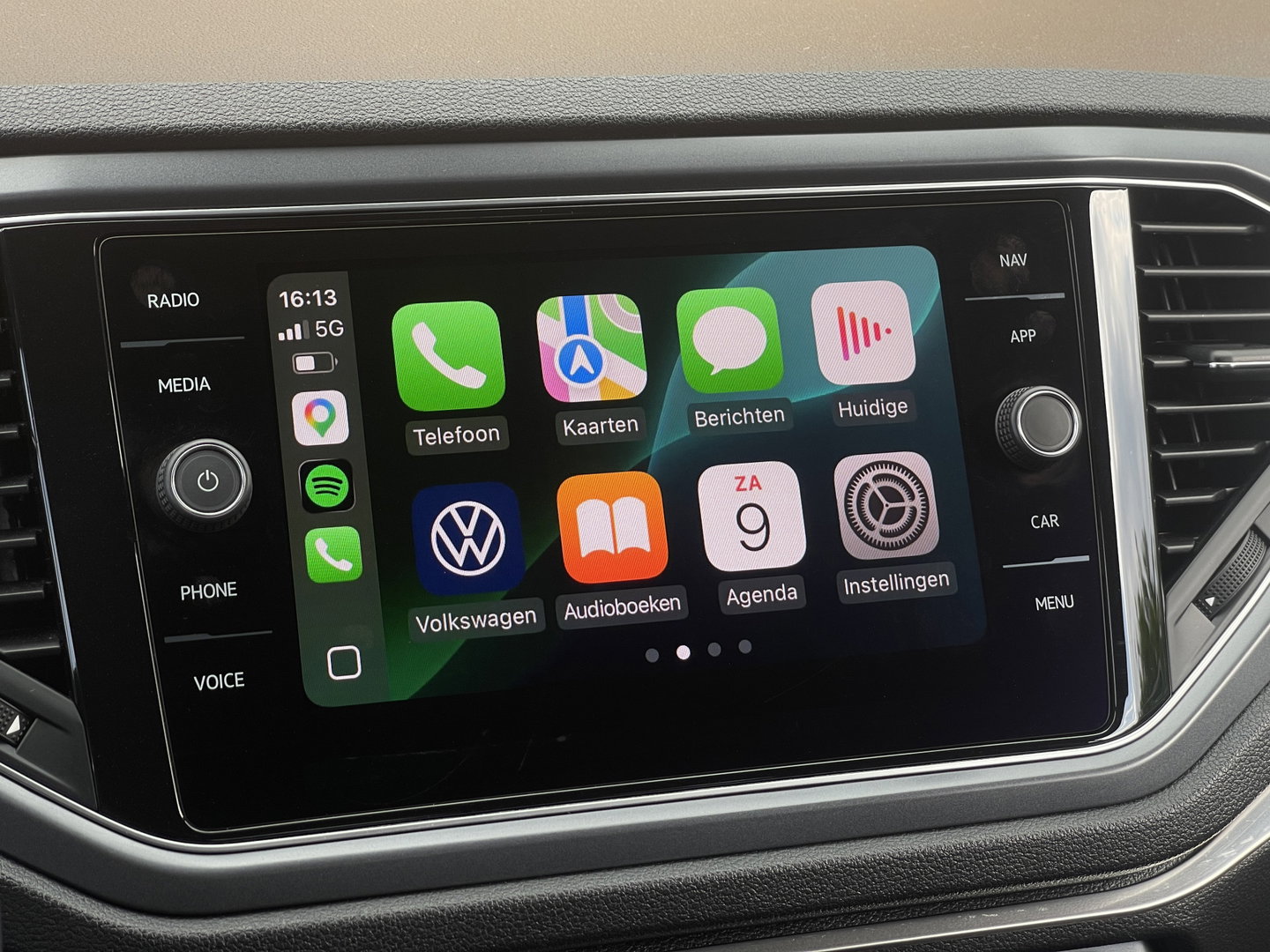 Volkswagen T-Roc Cabrio 1.5 TSI R-Line | Automaat | Lederen bekleding | Apple Carplay | Beats Audio | Navigatie | Keyless | DAB |