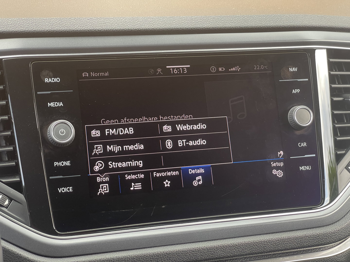 Volkswagen T-Roc Cabrio 1.5 TSI R-Line | Automaat | Lederen bekleding | Apple Carplay | Beats Audio | Navigatie | Keyless | DAB |