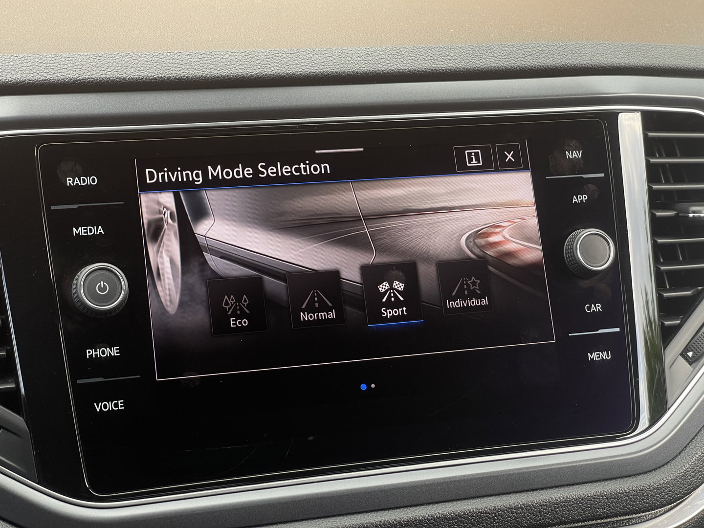 Volkswagen T-Roc Cabrio 1.5 TSI R-Line | Automaat | Lederen bekleding | Apple Carplay | Beats Audio | Navigatie | Keyless | DAB |