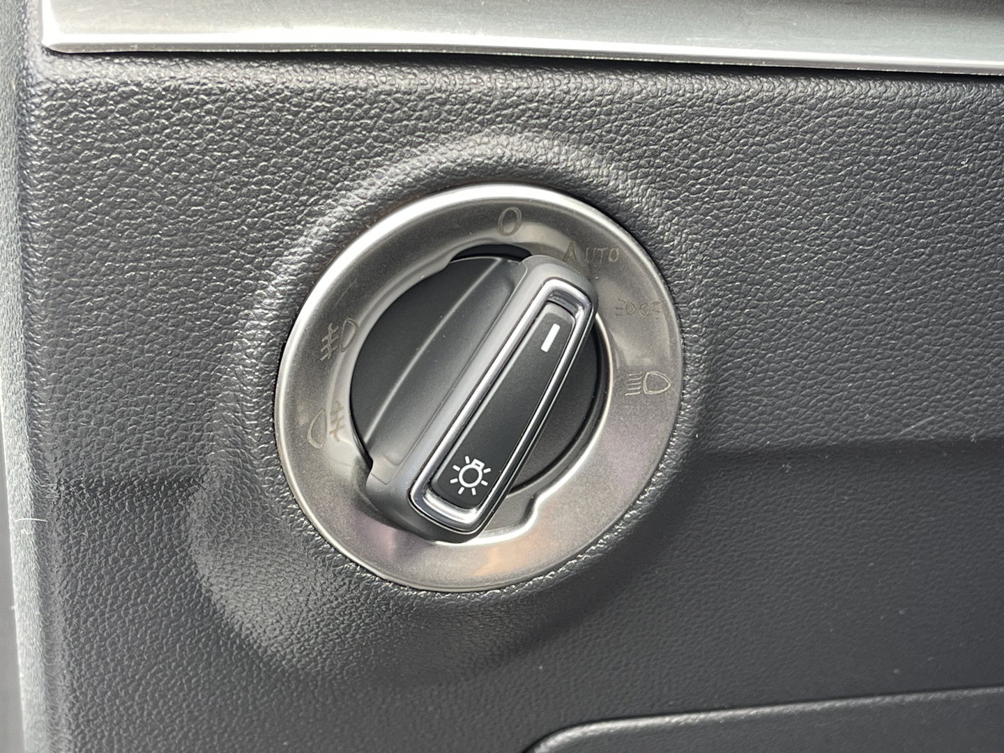 Volkswagen T-Roc Cabrio 1.5 TSI R-Line | Automaat | Lederen bekleding | Apple Carplay | Beats Audio | Navigatie | Keyless | DAB |