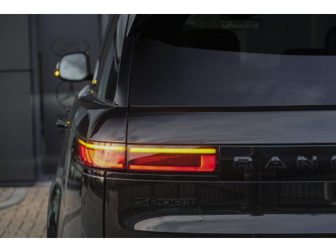 Land Rover Range Rover Sport P510e 510pk First Edition Panoramadak 4-Wielsturing *BTW* *SOH 93%* HD-koplampen Vossen VOL!