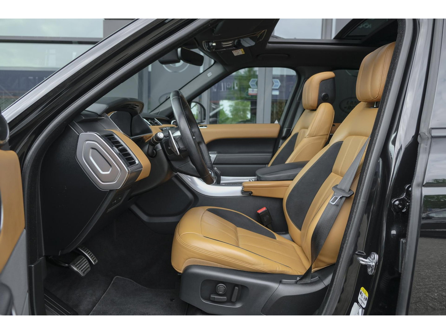 Land Rover Range Rover Sport P400e 404pk HSE Dynamic Panoramadak *BTW* Trekhaak Black pack Meridian 21" LMV