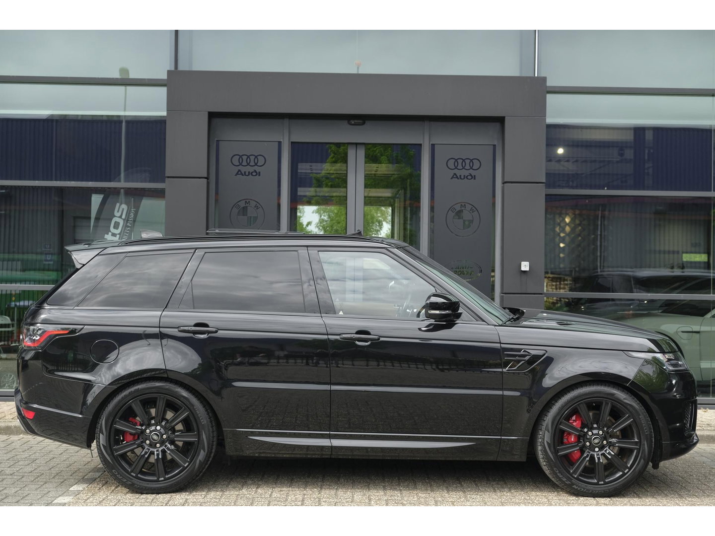 Land Rover Range Rover Sport P400e 404pk HSE Dynamic Panoramadak *BTW* Trekhaak Black pack Meridian 21" LMV