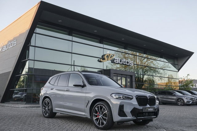 BMW X3 - xDrive30e 292pk LCI M-sport Panoramadak X3M stoelen Brooklyn grau Trekhaak Adaptive cruise NLauto