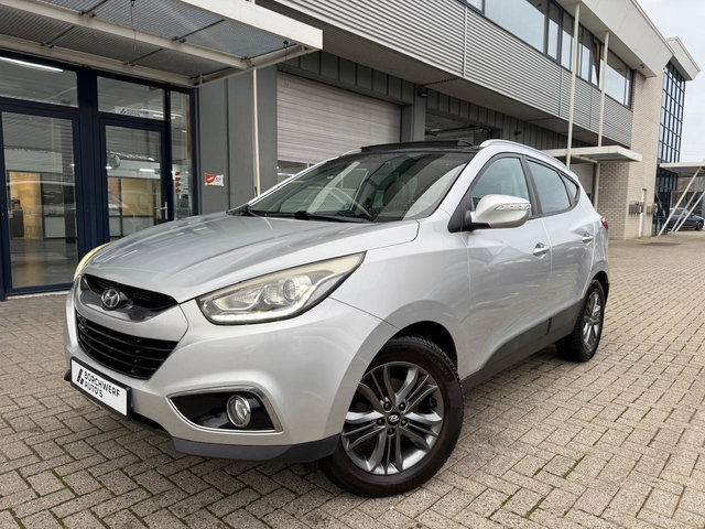 Hyundai ix35 - 1.6 Benzine | Pano | Navigatie | Hoge instap