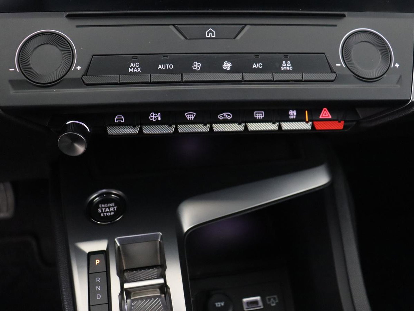 Peugeot 308 1.6 Plug-in Hybrid 180 Active Pack Business | SOH 95,4% | Carplay | Full LED | Cruise control | Parkeerhulp | Climate control | Digital Cockpit | PHEV