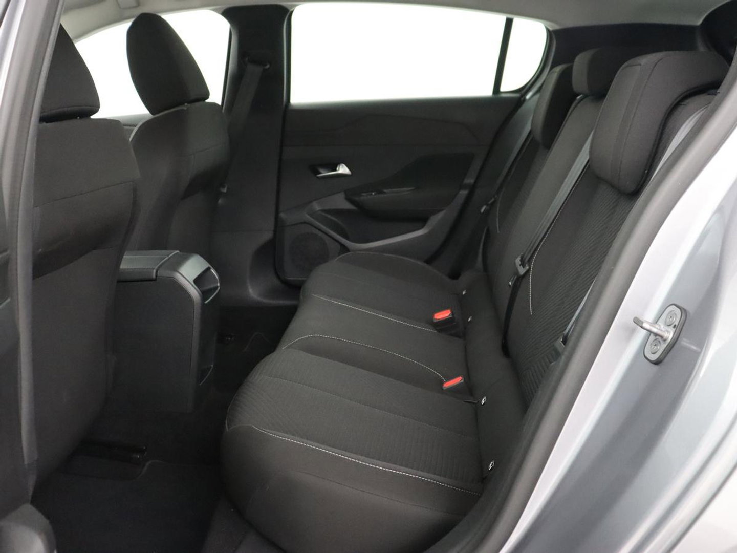 Peugeot 308 1.6 Plug-in Hybrid 180 Active Pack Business | SOH 95,4% | Carplay | Full LED | Cruise control | Parkeerhulp | Climate control | Digital Cockpit | PHEV