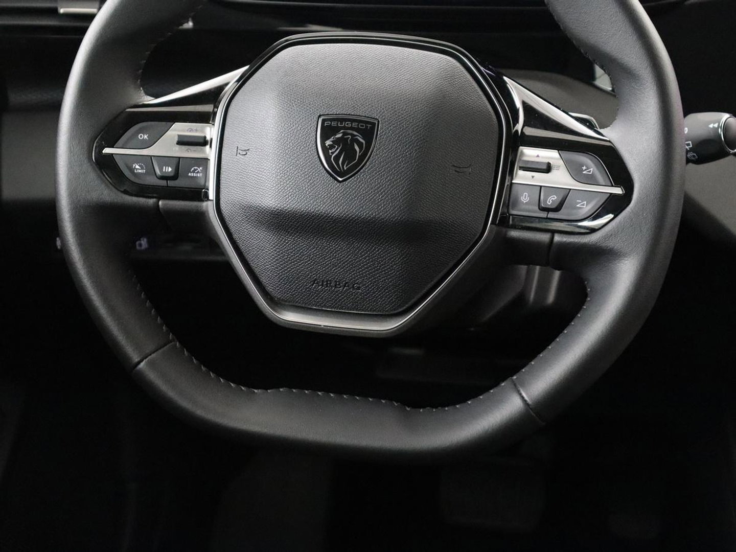 Peugeot 308 1.6 Plug-in Hybrid 180 Active Pack Business | SOH 95,4% | Carplay | Full LED | Cruise control | Parkeerhulp | Climate control | Digital Cockpit | PHEV