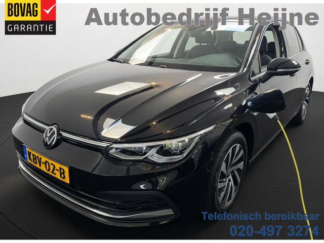 Volkswagen Golf - 1.4 eHybrid 204PK PHEV DSG STYLE CAMERA/CARPLAY/SFEERVERL.