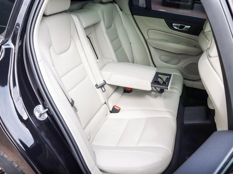 Volvo V60 T6 Plug-in hybrid AWD Inscription | SoH 95,9%