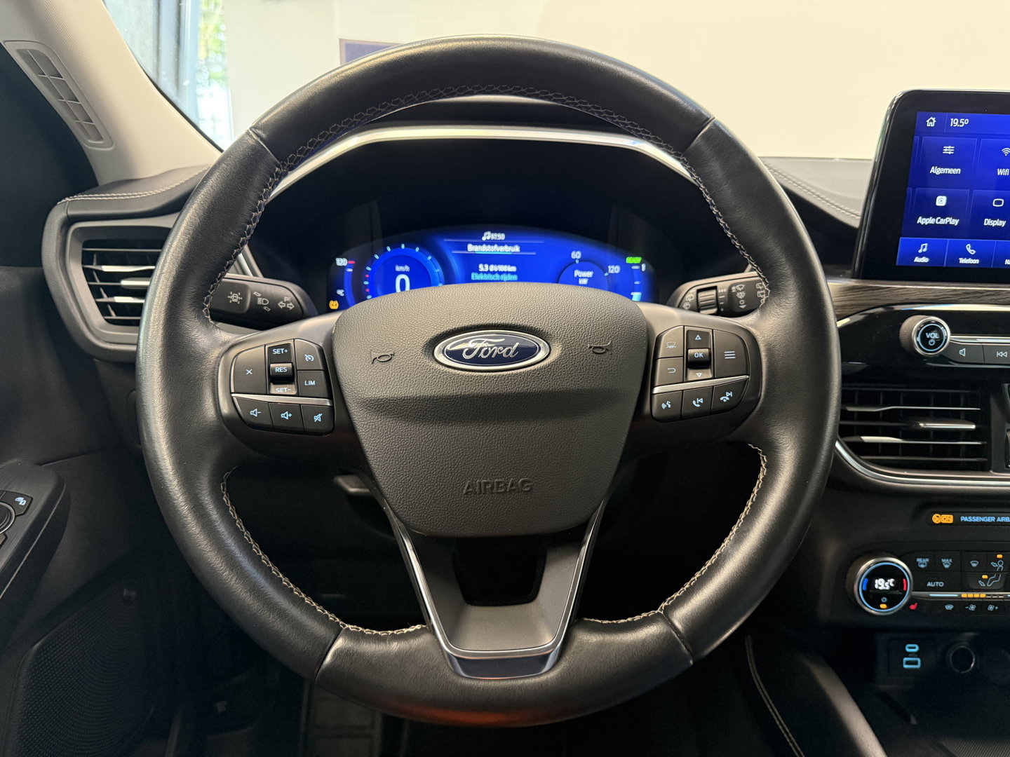 Ford Kuga 2.5 PHEV Vignale B&O Verwarmde achterbank Elec klep 24 Maanden garantie* (Vraag naar de voorwaarden)