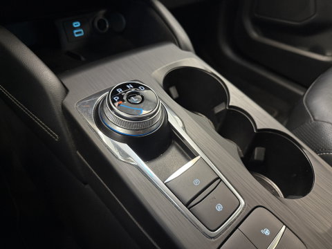 Ford Kuga 2.5 PHEV Vignale B&O Verwarmde achterbank Elec klep 24 Maanden garantie* (Vraag naar de voorwaarden)