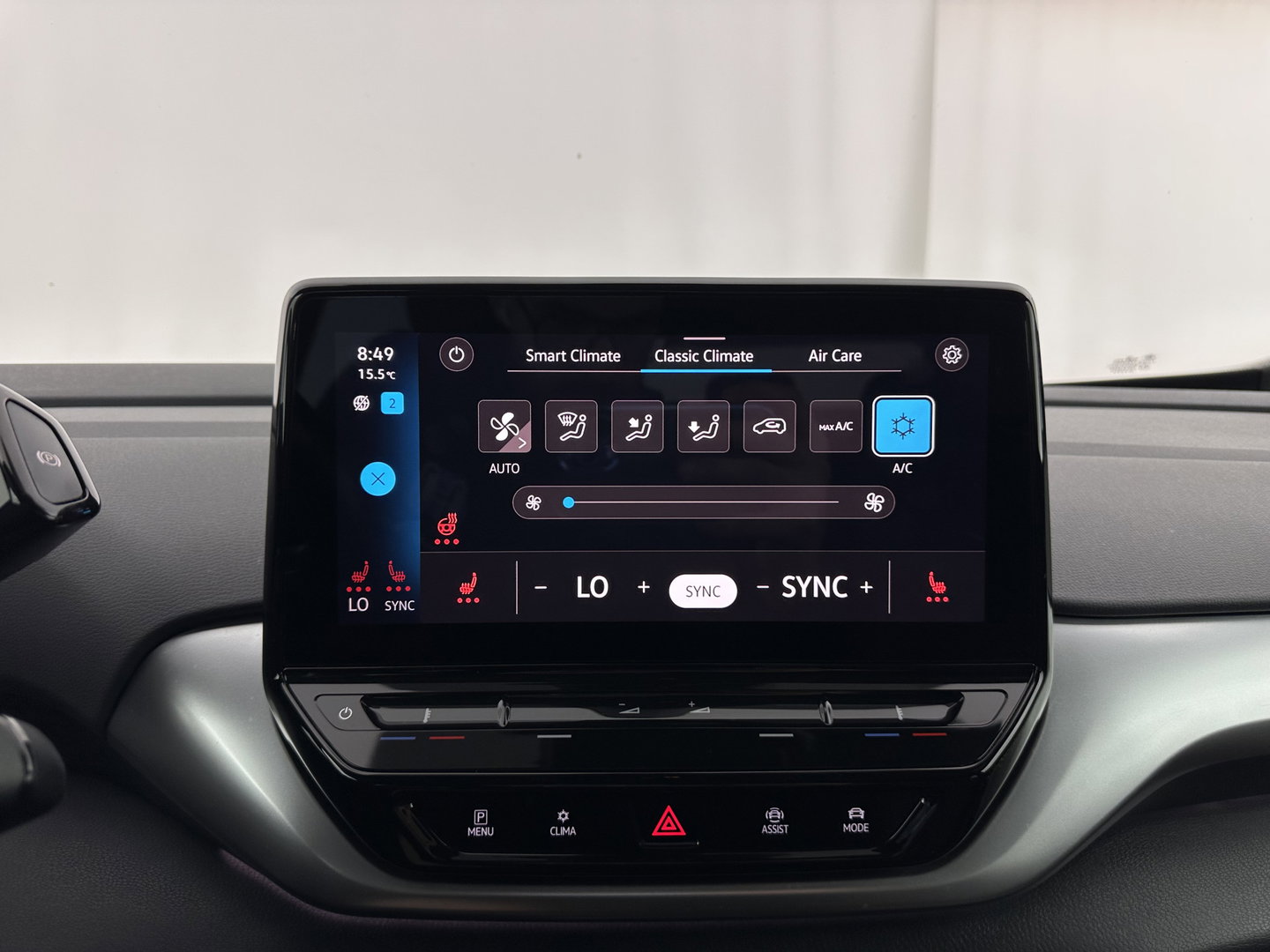 Volkswagen ID.4 Business 77 kWh [ 3-Fase-11kW ] {SOH-83%} (INCL.BTW) *LEATHER-FABRIC | ADAPTIVE-CRUISE | FULL-LED | HEATED-COMFORTSEATS | KEYLESS | CAMERA | DIGI-COCKPIT | DAB | NAVI-FULLMAP | PRIVACY-GLASS | ECC | PDC | TOWBAR | 19''ALU*